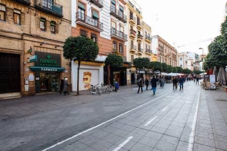 13 Calle San Jacinto * Sevilha
